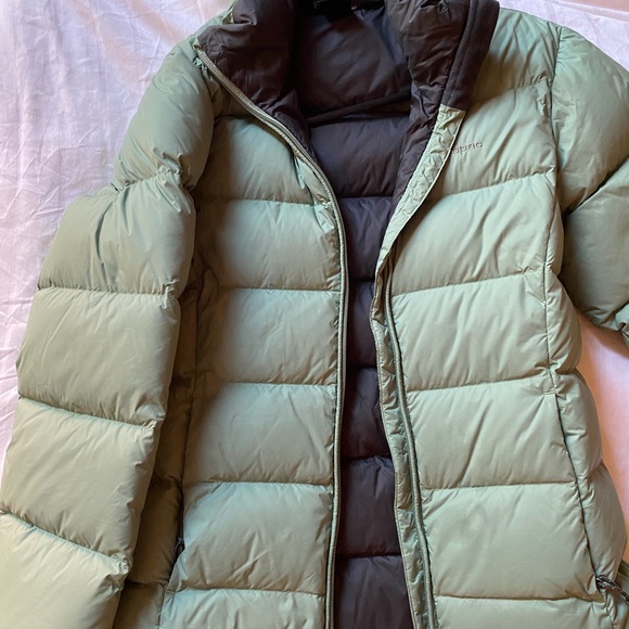 Macpac Women's Halo Down Jacket - Picture 9 of 16